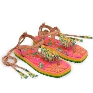 Farm Rio size 6 sandals